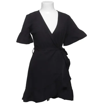 Slå-om-kjole (MINI FRILL DRESS) fra NLY Trend Bomuld, Polyester