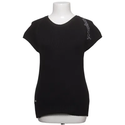 Top (Black) from Kangaroos Acrylic, Cotton