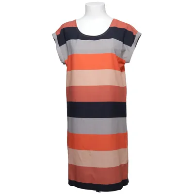 Klänning (Graphico X50485002) från Soaked in Luxury Polyester