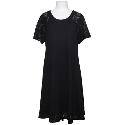 Klänning (Svart) från Anna Field Curvy