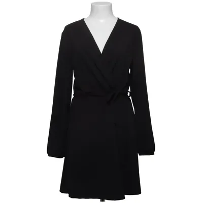 Robe portefeuille (Gris) de De Young