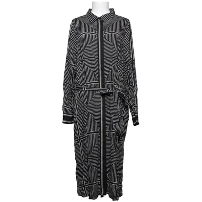 Robe chemise (Noir, Blanc) de Indiska Viscose