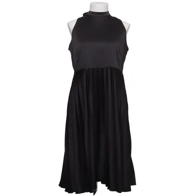 Robe (Noir) de Closet London Polyester
