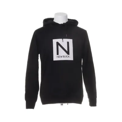 Huvtröja (Svart) från New Black