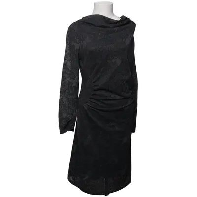 Robe (Noir) de Mac Scott