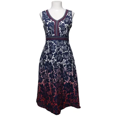 Robe (Bleu, Rose, Blanc) de New England