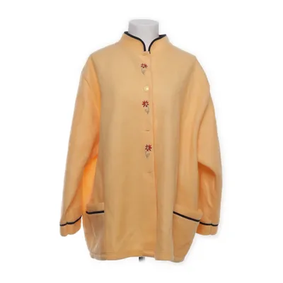 Kofta (Gul) från Courtelle Akryl, Polyester