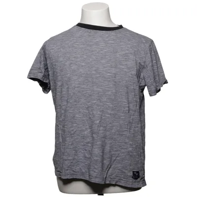 T-shirt (Gris, Noir) de Carl William