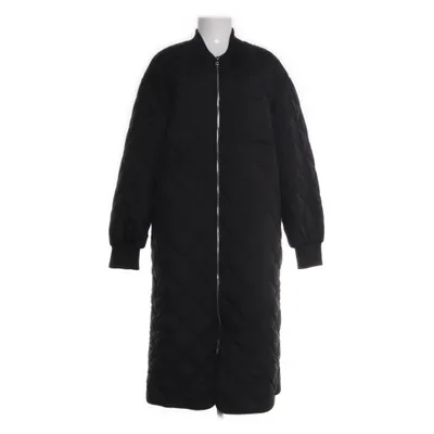 Lättviktsjacka (Svart) från Edited Polyester