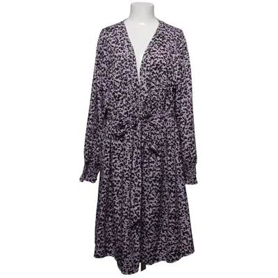 Klänning (Lila, Svart) från New Look Curves Polyester