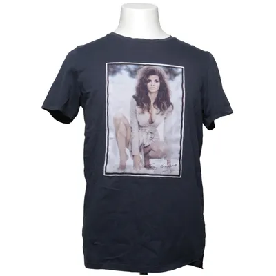 T-shirt (Raquel Welch Stranded) från Limitato