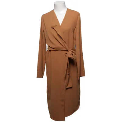 Wikkeljurk (Beige) van Parallel Lines Polyester