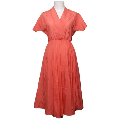 Robe (Rouge) de Traffic People