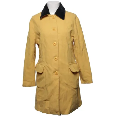 Manteau (Jaune) de Claudia Laine