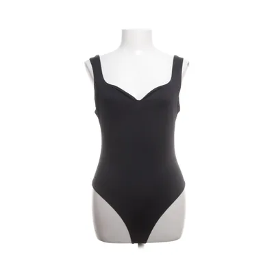 Body (Black) from Stradivarius
