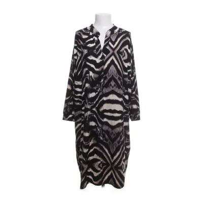 Kjole (Sort, Hvid, Beige) fra Chica London