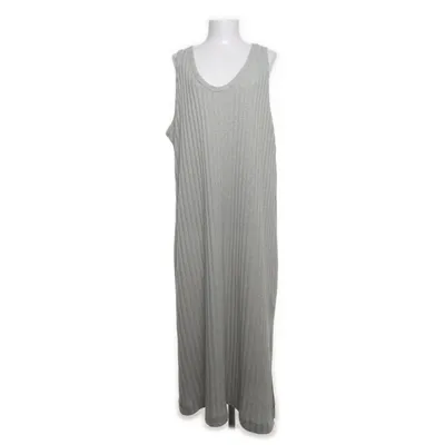 Klänning (Grön) från H&M Polyester, Viskos