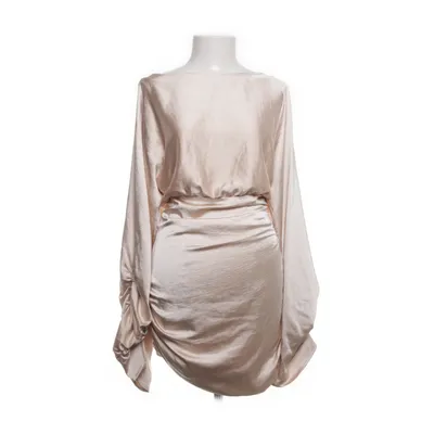 Klänning (Beige) från Hanna Schönberg x NA-KD Polyester