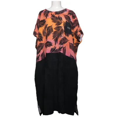 Poncho (Orange, Pink, Black) from Rip Curl