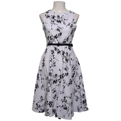 Kleid (Weiß, Schwarz) von Jetset Trends