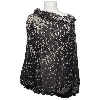 Blouse (Black, White) from Kriss Sweden Polyester
