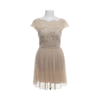 Robe (Beige) de By Malina Collection
