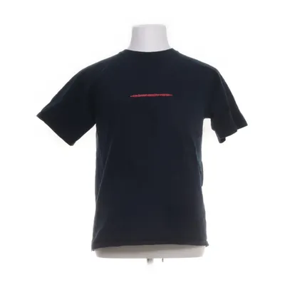 T-shirt (Black) from 10 Deep