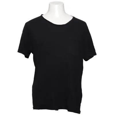 T-shirt (Svart) från Size 8 Needle Bomull