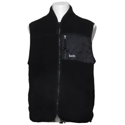 Outer vest (Black) from Forét Polyamide, Polyester
