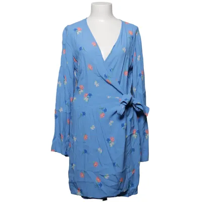 Omlottklänning (ENLIME LS V-N DRESS AOP 7014) från Envii Viskos
