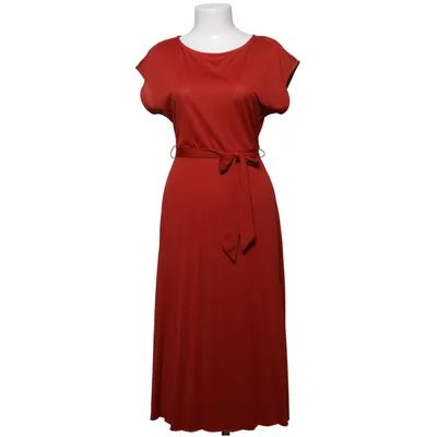 Robe longue (Rouge) de About You Polyester recyclé
