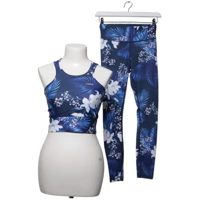 Ensemble de vêtements de sport (Bleu, Blanc, Rose) de Stronger