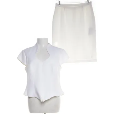 Set (White) from Frank Usher Polyester