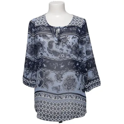 Blouse (Bleu, Blanc) de Reitmans Polyester