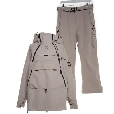 Skidställ (Beige) från Dope Nylon, Återvunnen polyester