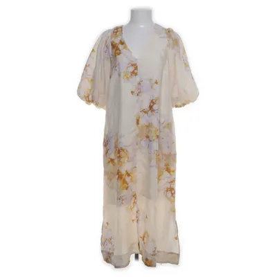 Klänning (Vit, Flerfärgad) från Second Female