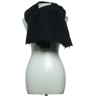 Scarf (Black) from Oak+ Fort Acrylic
