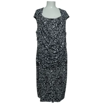 Robe (Noir, Blanc) de Connected