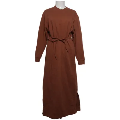 Maxikleid (Braun) von Another Label Baumwolle