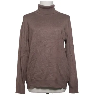 Turtleneck (Brown) from Clarina Collection