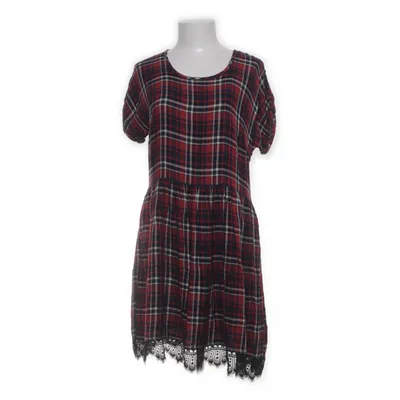 Klänning (Röd, Blå, Vit, Svart) från FB Sister