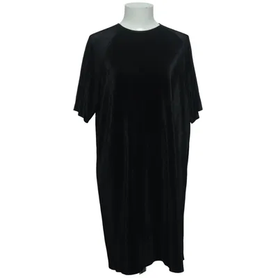 Dress (Black) from Nordiska