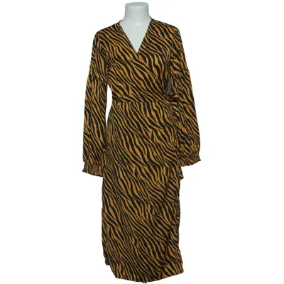 Wikkeljurk (Geel, Zwart) van Pieces Polyester