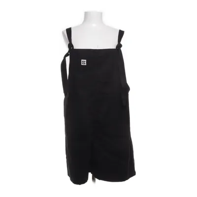 Hängselshorts (Svart) från Lucy & Yak Ekologisk bomull