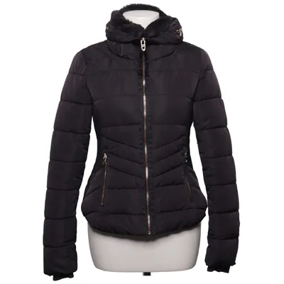 Winterjacke (Schwarz) von Zara Outerwear Polyester