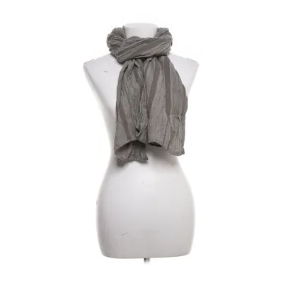 Shawl (Gray) from Sonja Marohn