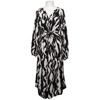 Wickelkleid (Schwarz, Weiß) von Bubbleroom Viskose