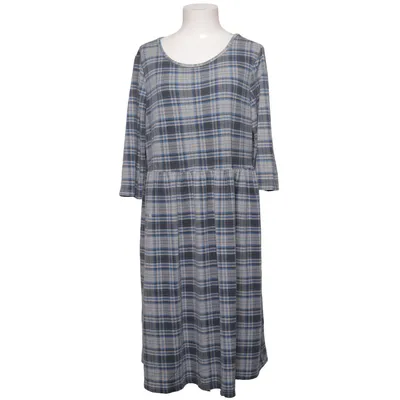 Robe (Bleu, Gris, Blanc) de Maite Kelly x Bonprix Élasthane, Polyester, Viscose