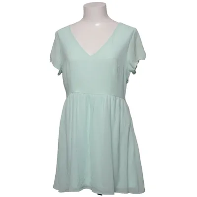 Klänning (Grön) från Forever 21 Polyester