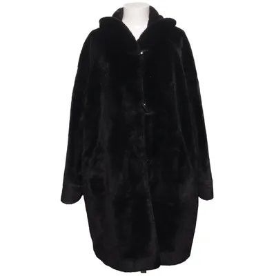 Reversible jacket (Black) from Daxon
